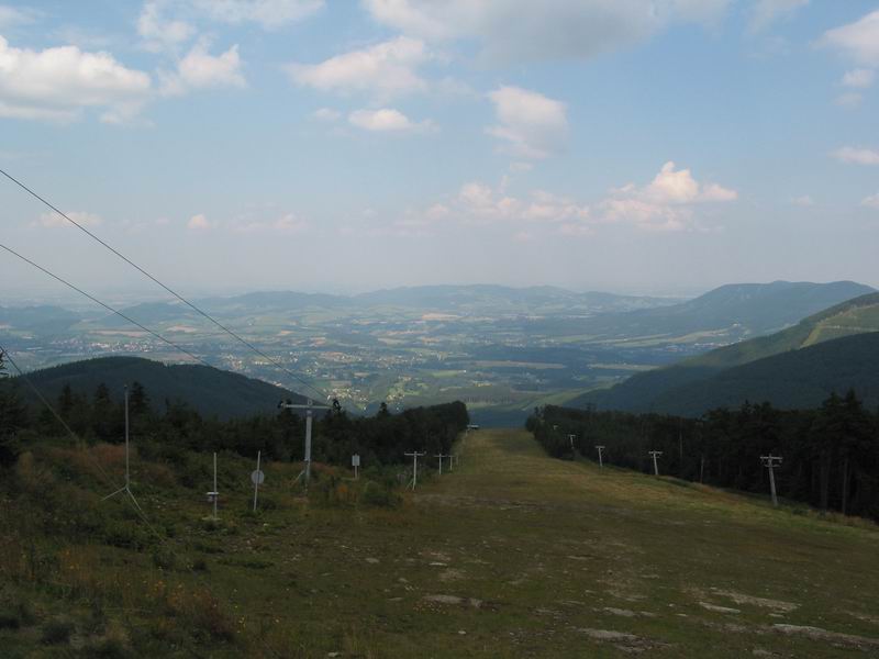 Pod kopcem naše bydlení